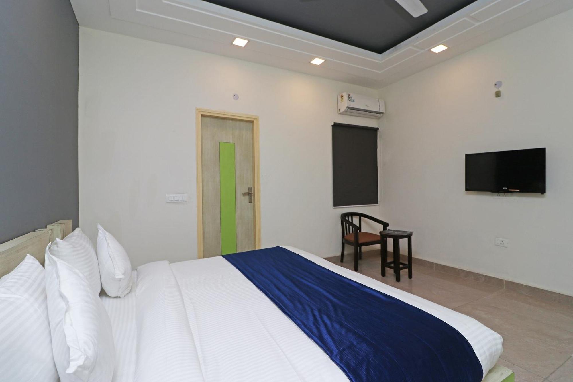 Hotel Crystal Inn Plaza Delhi Airport นิวเดลี ห้อง รูปภาพ