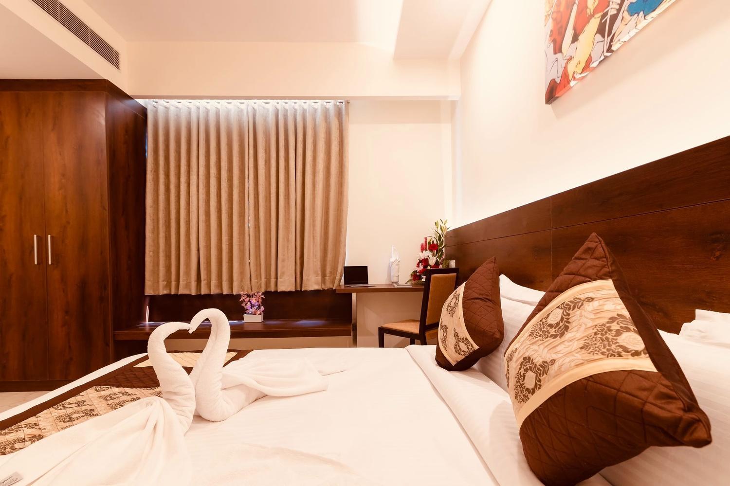 Hotel Crystal Inn Plaza Delhi Airport นิวเดลี ภายนอก รูปภาพ